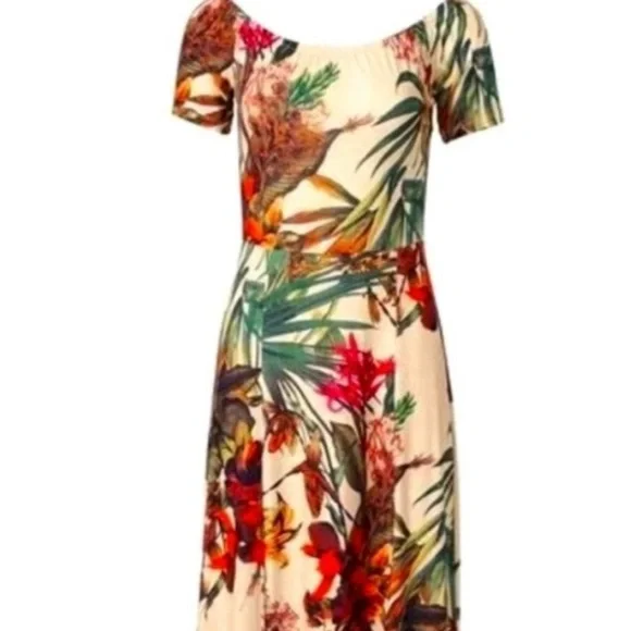 Floral Off-Shoulder Maxi Dress - Picture 3 of 4